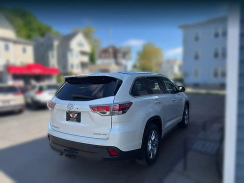 Used 2014 Toyota Highlander Limited AWD/4WD image 7