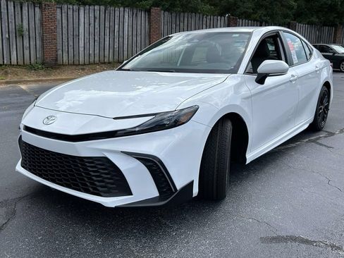 New 2026 Toyota Camry SE FWD image 7