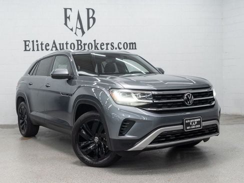 Used 2023 Volkswagen Atlas Cross Sport SE w/ Black Wheel Package AWD/4WD image 36