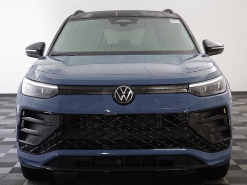 New 2026 Volkswagen Tiguan SE R-Line image 21