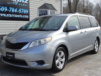 Used 2011 Toyota Sienna LE