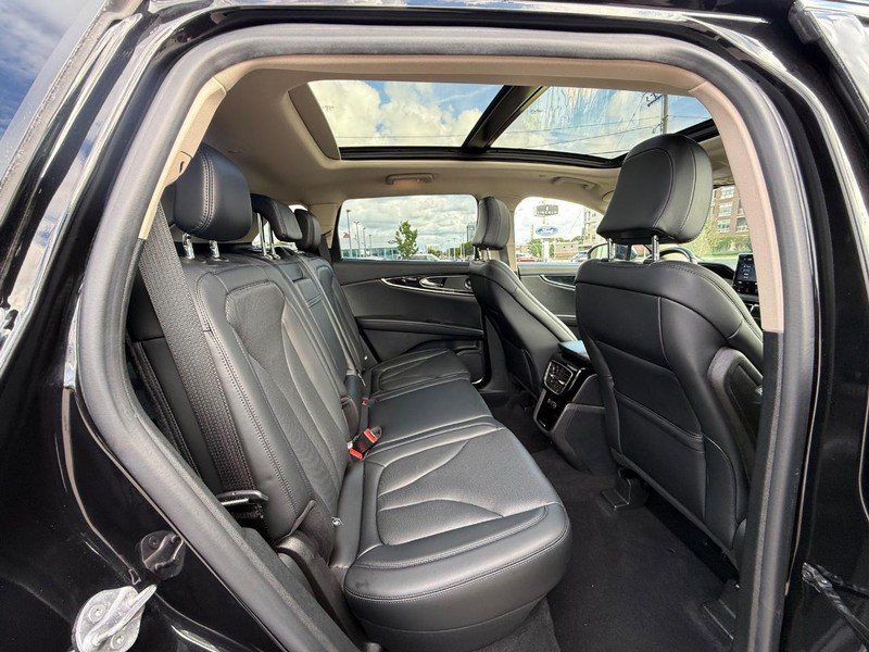Certified 2023 Lincoln Nautilus Reserve w/ Monochromatic Package AWD/4WD image 13