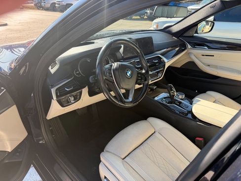 Used 2018 BMW 540i image 8