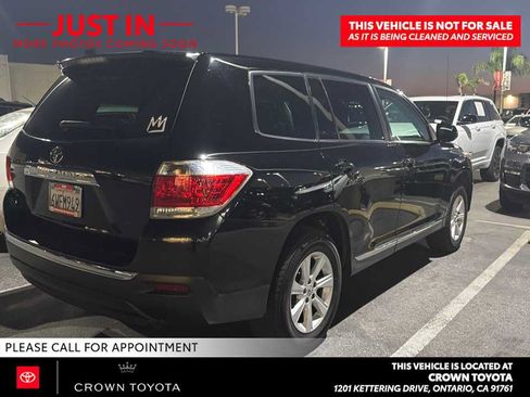 Used 2012 Toyota Highlander FWD image 1