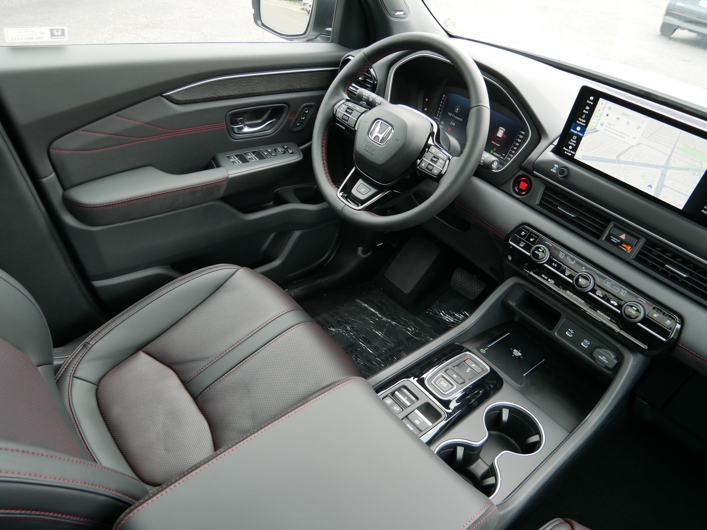 New 2026 Honda Pilot Black Edition image 9