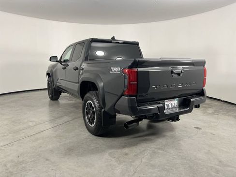 Used 2026 Toyota Tacoma TRD Off-Road AWD/4WD image 6