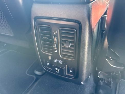 Used 2024 Dodge Durango SRT AWD/4WD image 35