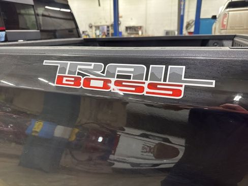 New 2026 Chevrolet Silverado 1500 LT Trail Boss w/ LT Trail Boss Premium Package AWD/4WD image 14