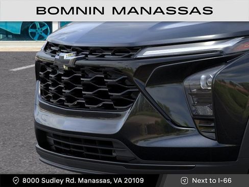 New 2026 Chevrolet Trax LT w/ Midnight Edition FWD image 13