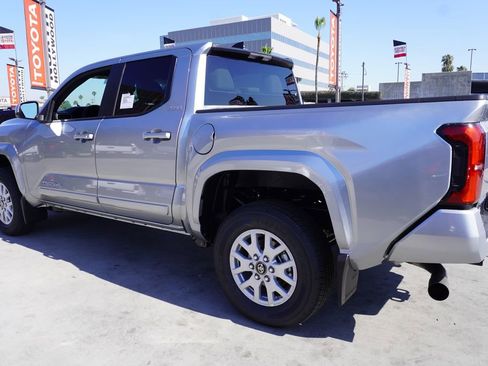 New 2026 Toyota Tacoma SR5 AWD/4WD image 4