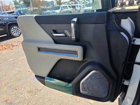 New 2026 GMC Hummer EV 4x4 Crew Cab image 17