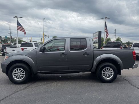 Used 2017 Nissan Frontier SV AWD/4WD image 4