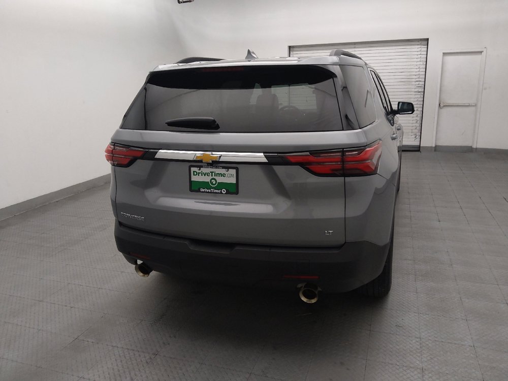 Used 2023 Chevrolet Traverse LT FWD image 7