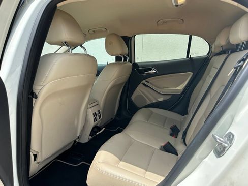 Used 2017 Mercedes-Benz GLA 250 image 13