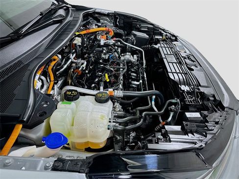 Certified 2024 Ford Escape ST-Line Select w/ Tech Pack #2 image 27