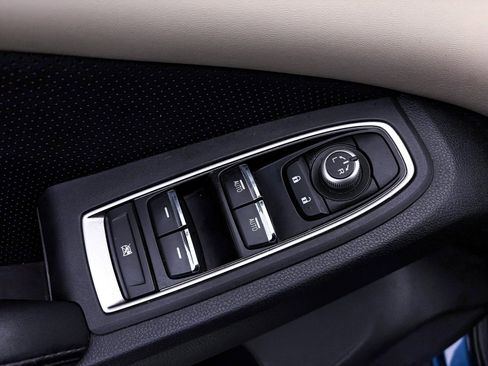 Used 2020 Subaru Ascent Limited w/ Technology Package image 19