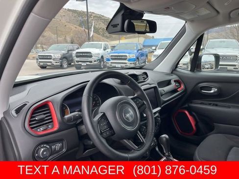Used 2022 Jeep Renegade Trailhawk w/ Trailer Tow Group AWD/4WD image 13