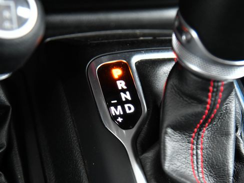 Used 2023 Jeep Wrangler Unlimited Rubicon image 27