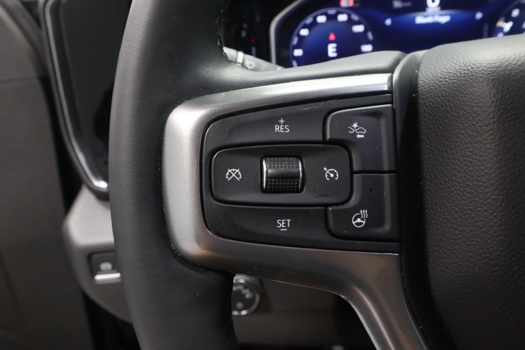 Used 2025 Chevrolet Silverado 1500 LT AWD/4WD image 21