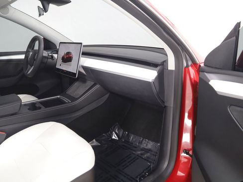 Used 2023 Tesla Model Y Performance image 43