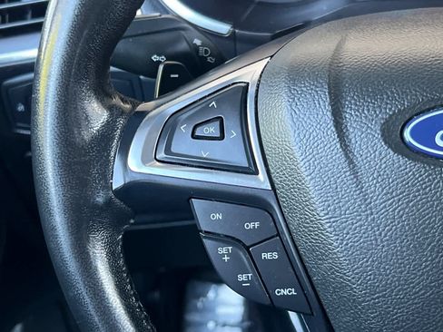 Used 2018 Ford Edge Titanium FWD image 26