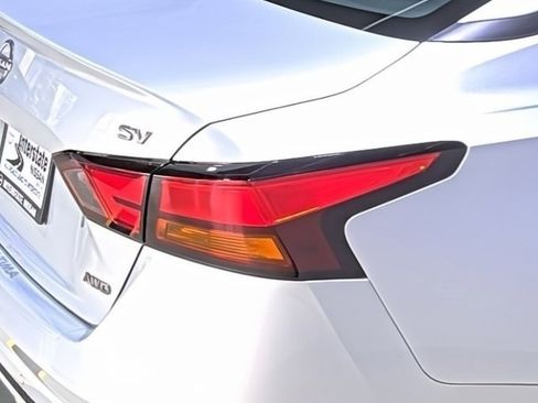 Certified 2024 Nissan Altima 2.5 SV image 13
