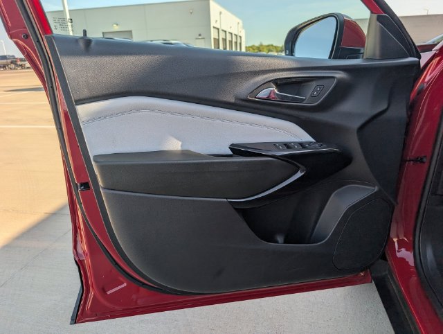 Used 2026 Chevrolet Trax LT FWD image 22