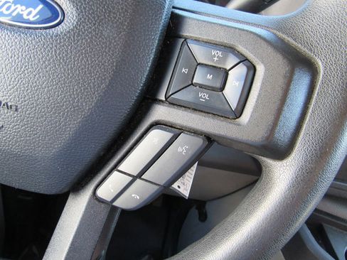 Used 2022 Ford E-350 and Econoline 350 Super Duty RWD image 31