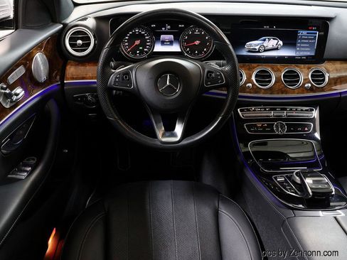 Used 2017 Mercedes-Benz E 300 4MATIC image 15