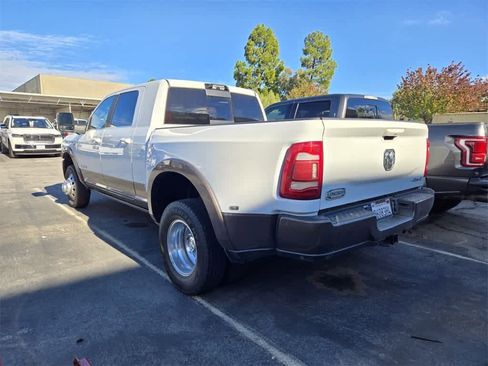 Used 2023 RAM 3500 Limited image 3