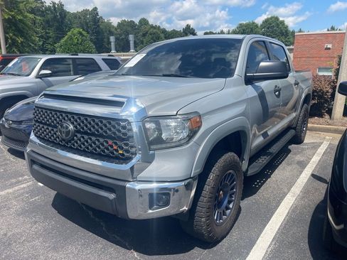 Used 2021 Toyota Tundra SR5 RWD image 2