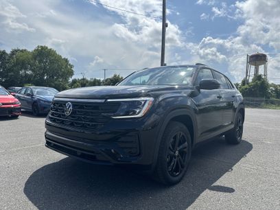 New 2025 Volkswagen Atlas Cross Sport SEL R-Line