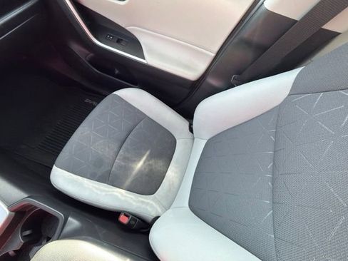 Used 2020 Toyota RAV4 XLE w/ Convenience Package AWD/4WD image 6