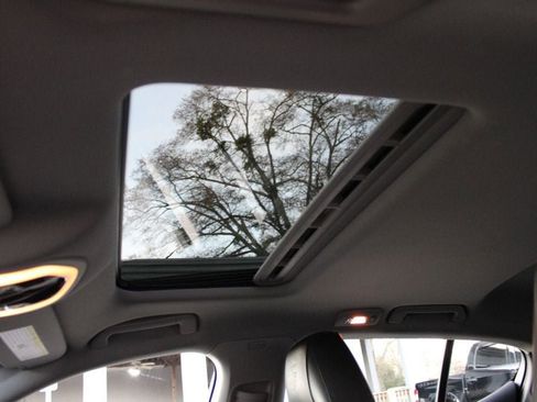 Used 2016 Porsche Panamera Edition image 23