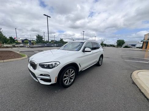Used 2019 BMW X3 xDrive30i w/ Driving Assistance Package AWD/4WD image 3