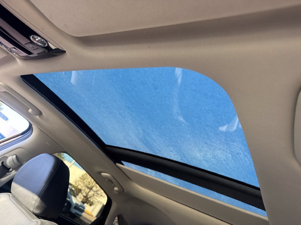 Used 2025 Kia K5 EX FWD image 17