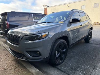 Used 2023 Jeep Cherokee Altitude Lux