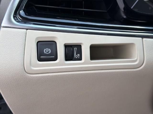 Used 2021 Cadillac XT6 Premium Luxury FWD image 35