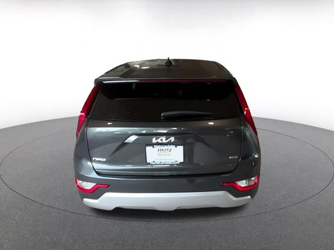Used 2026 Kia Niro LX FWD image 10