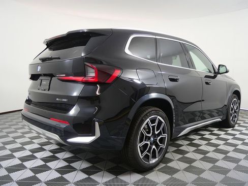 Used 2023 BMW X1 xDrive28i w/ Convenience Package image 3
