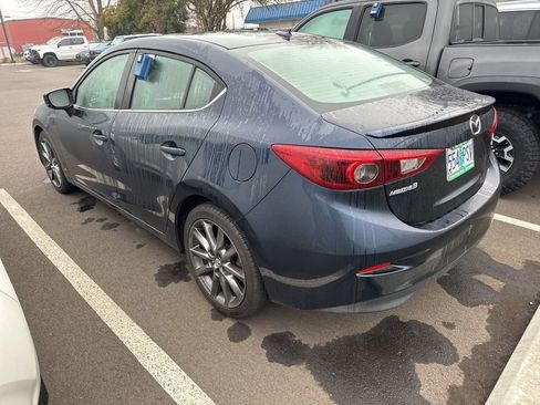 Used 2018 MAZDA MAZDA3 Grand Touring w/ Premium Equipment Package image 2