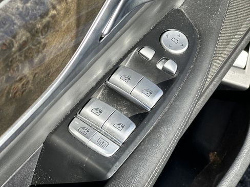 Used 2017 BMW 750i xDrive image 20