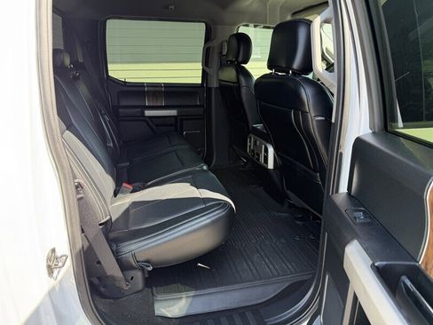 Used 2019 Ford F150 Lariat image 30