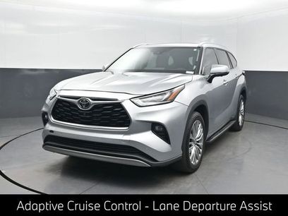 Used 2023 Toyota Highlander Platinum