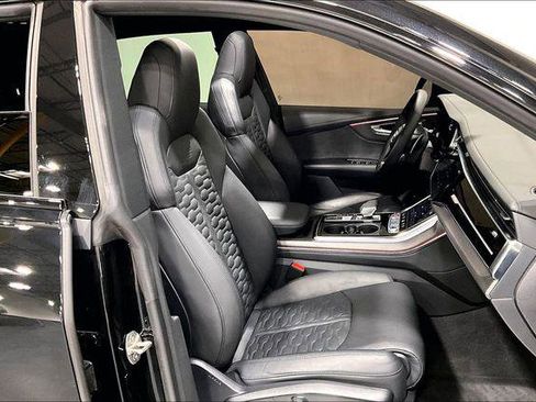 Certified 2023 Audi RS Q8 w/ Black Optic Package image 7