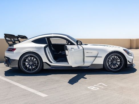 Used 2021 Mercedes-Benz AMG GT Black Series image 8