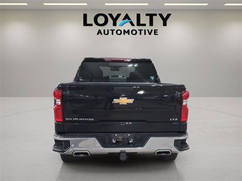 Used 2022 Chevrolet Silverado 1500 LTZ w/ LTZ Convenience Package II image 4