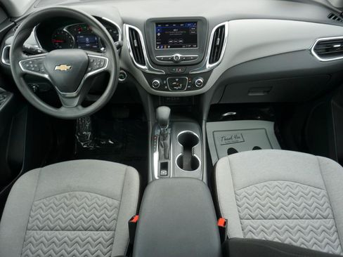 Used 2023 Chevrolet Equinox LT w/ LPO, Floor Liner Package AWD/4WD image 10
