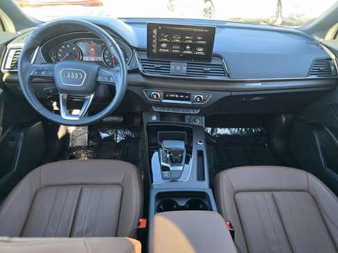 Used 2023 Audi Q5 2.0T Premium w/ Convenience Package image 8