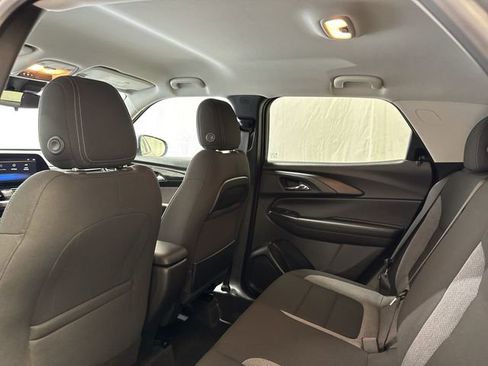 Used 2025 Chevrolet TrailBlazer LT w/ Driver Confidence Package FWD image 13